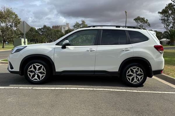 2023 Subaru Forester 2.5i S5