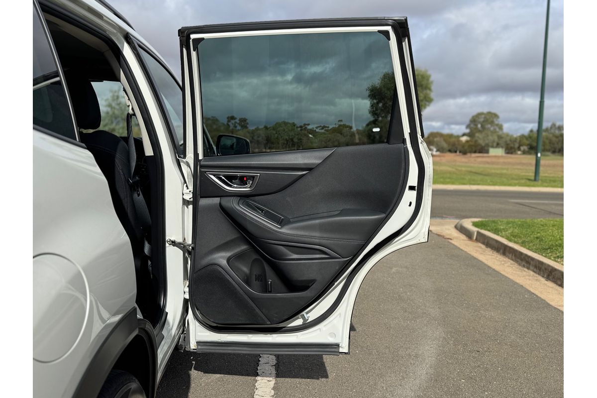 2023 Subaru Forester 2.5i S5