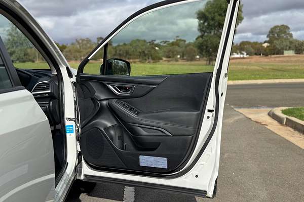 2023 Subaru Forester 2.5i S5