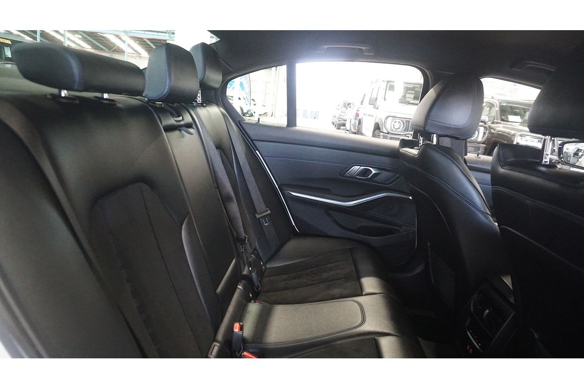 2022 BMW 3 Series 320i M Sport G20