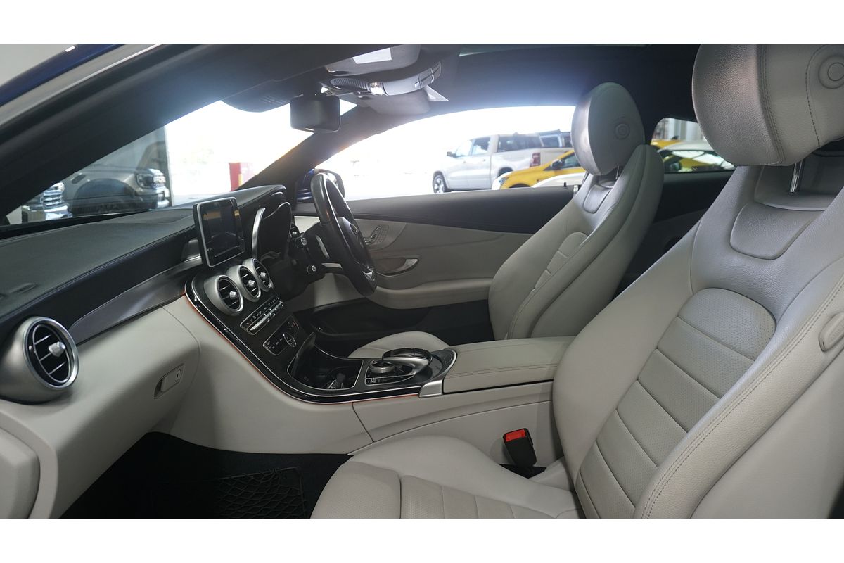 2017 Mercedes-Benz C-Class C200 C205