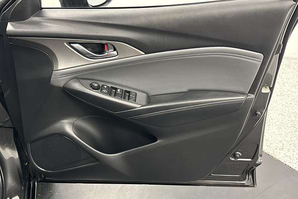 2022 Mazda CX-3 sTouring DK