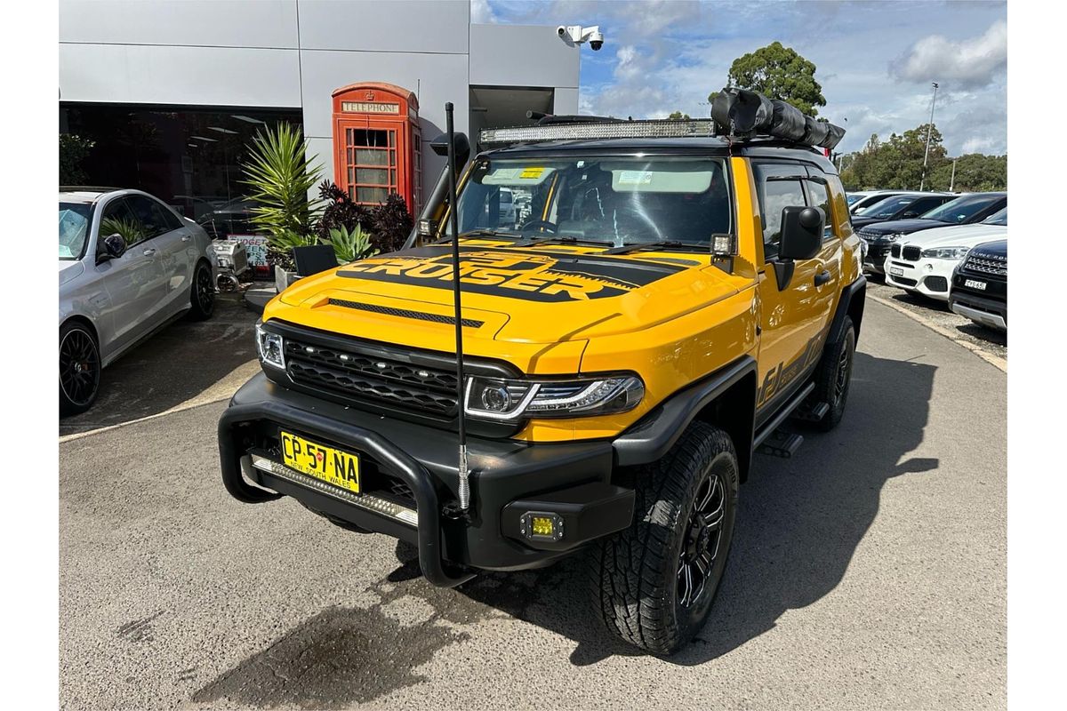 2011 Toyota FJ Cruiser GSJ15R
