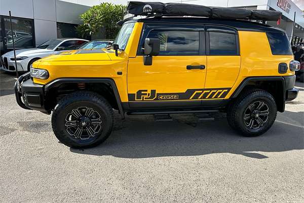 2011 Toyota FJ Cruiser GSJ15R