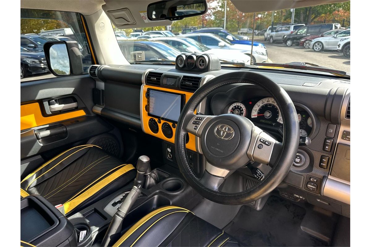 2011 Toyota FJ Cruiser GSJ15R