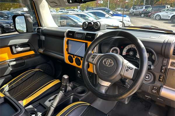 2011 Toyota FJ Cruiser GSJ15R