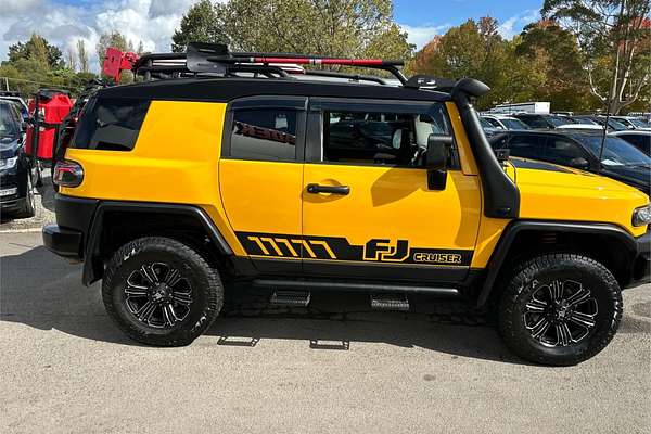 2011 Toyota FJ Cruiser GSJ15R
