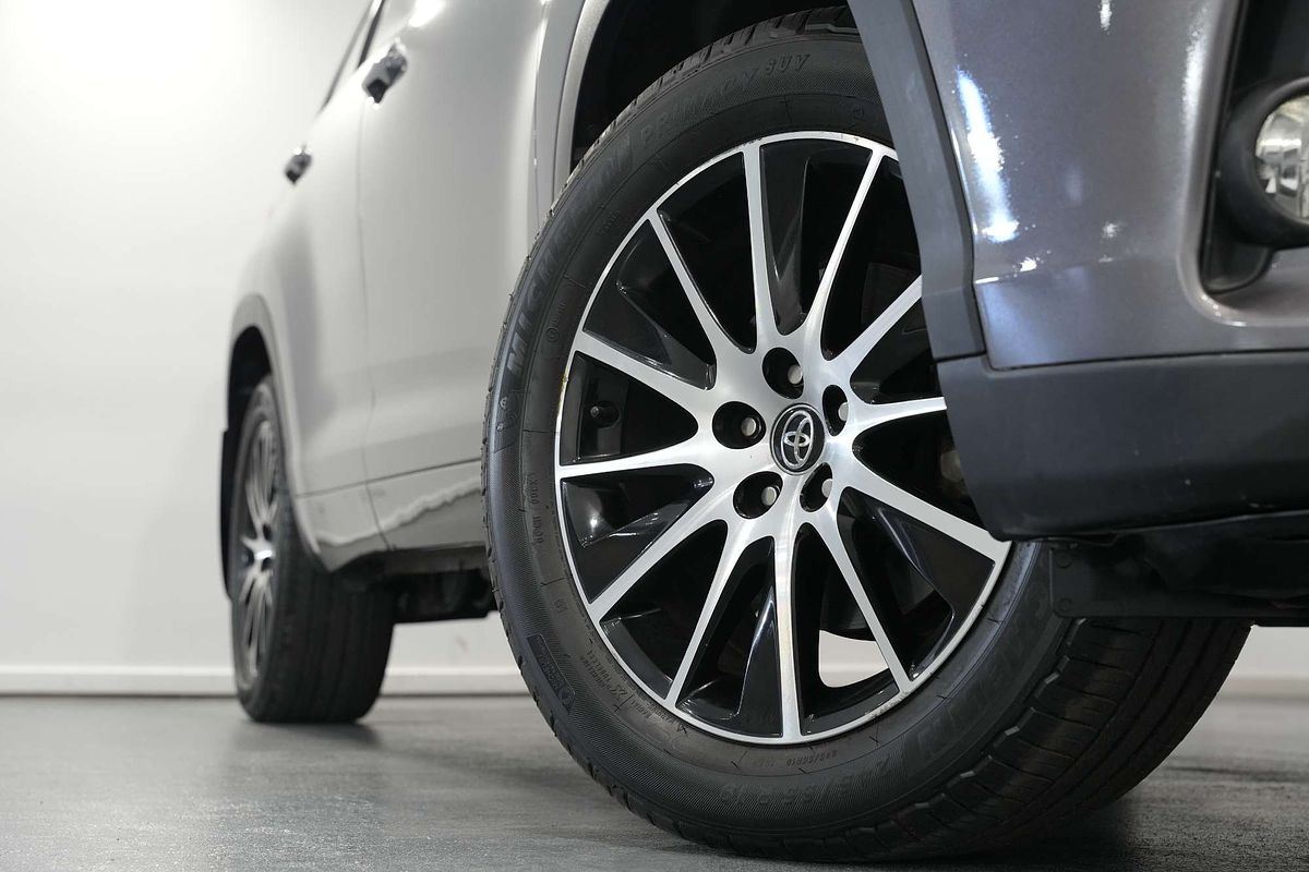 2017 Toyota Kluger Grande GSU55R
