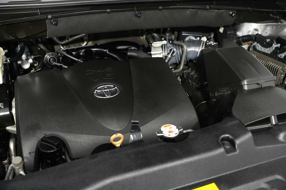 2017 Toyota Kluger Grande GSU55R