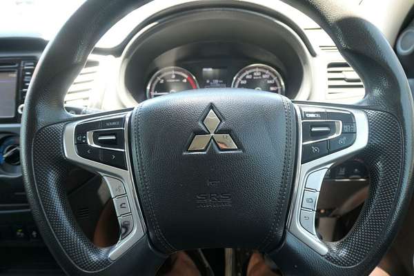 2019 Mitsubishi Triton GLX ADAS MR 4X4
