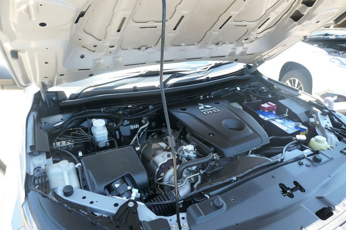 2019 Mitsubishi Triton GLX ADAS MR 4X4