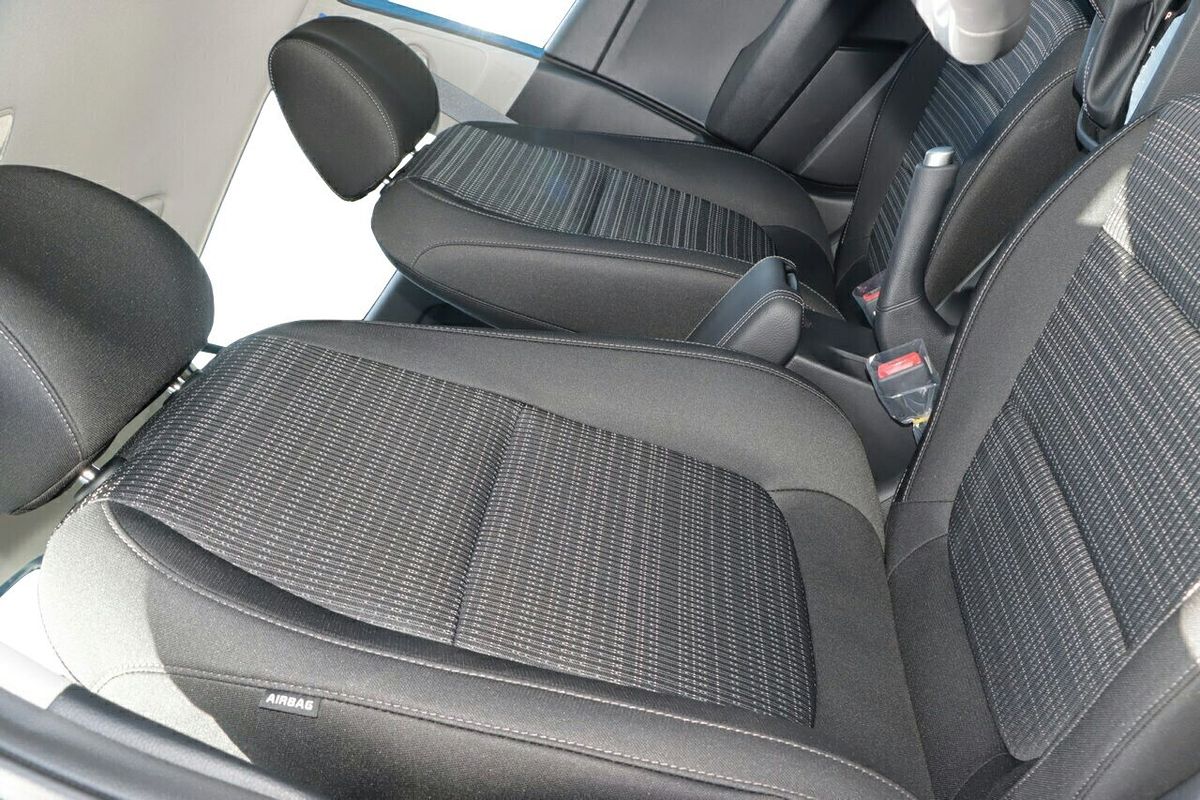 2025 Kia Stonic Sport YB