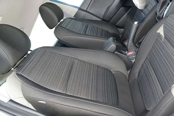 2025 Kia Stonic Sport YB