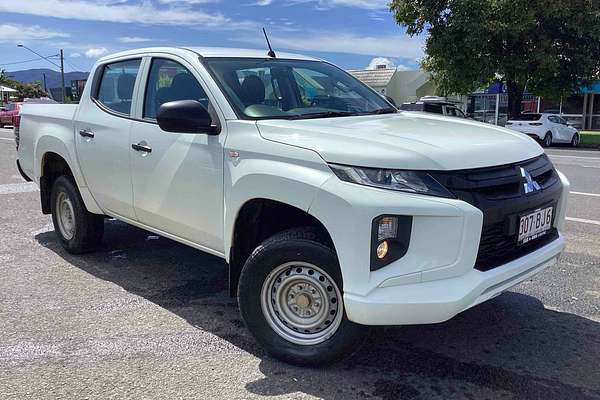 2020 Mitsubishi Triton GLX MR 4X4
