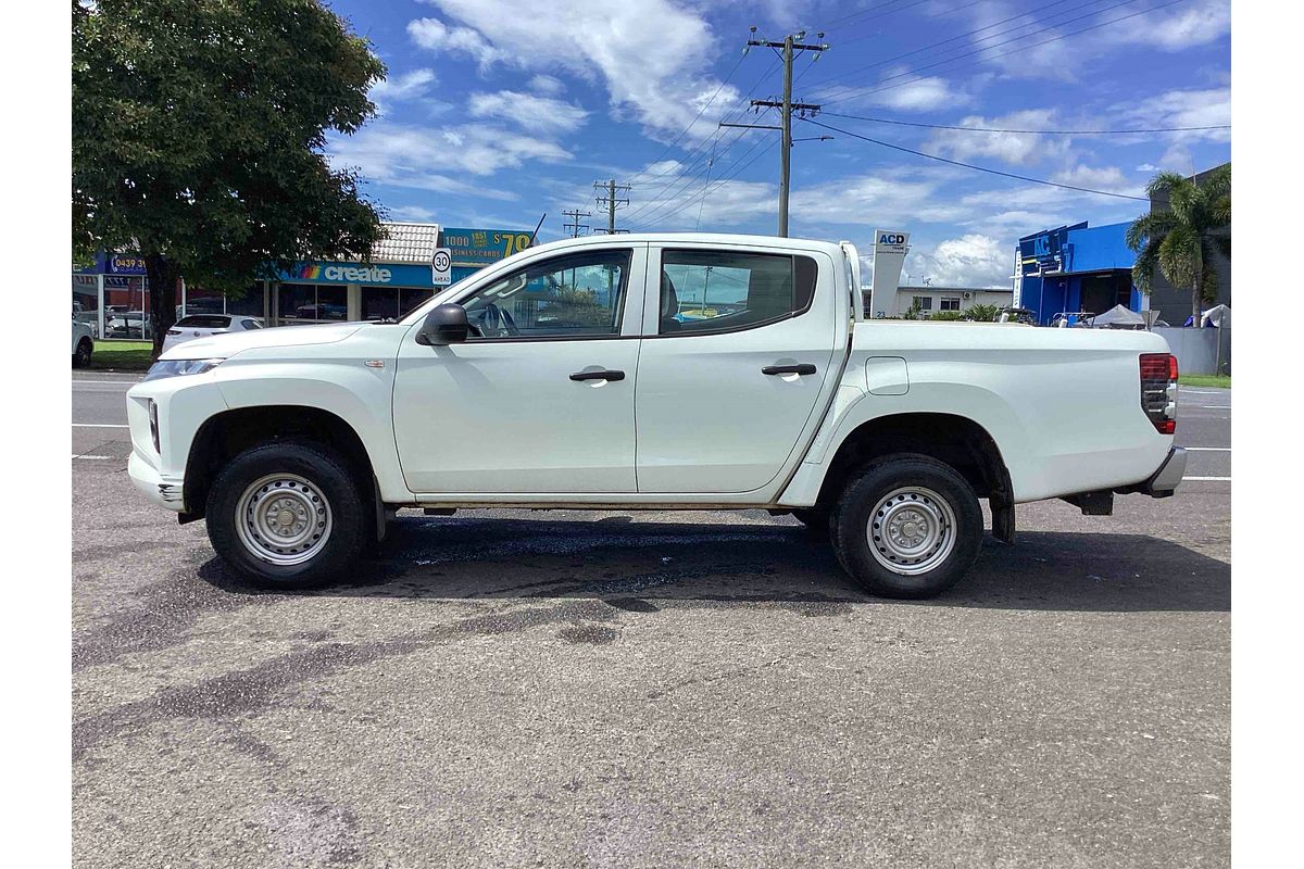 2020 Mitsubishi Triton GLX MR 4X4