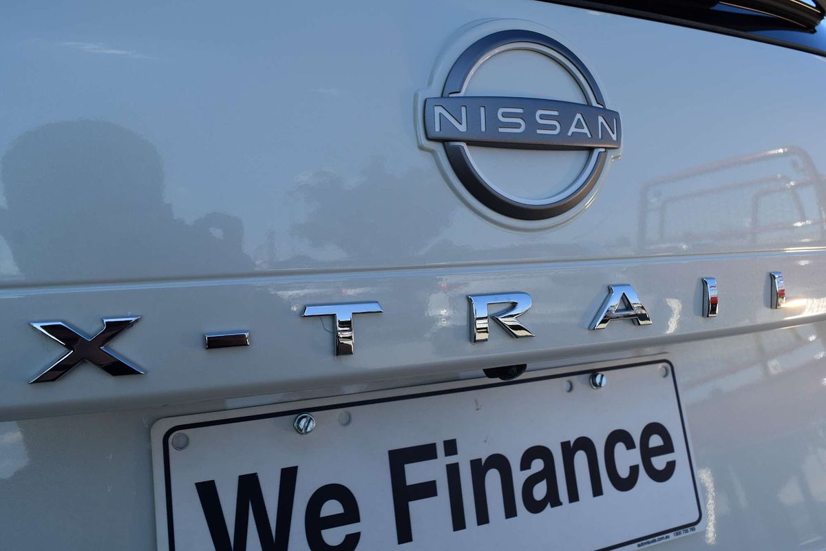 2023 Nissan X-TRAIL ST-L T33
