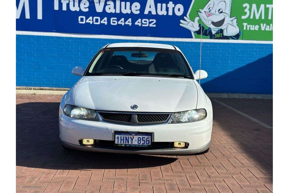 2001 Holden Calais  VX