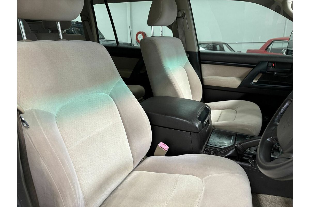 2009 Toyota Landcruiser GXL VDJ200R