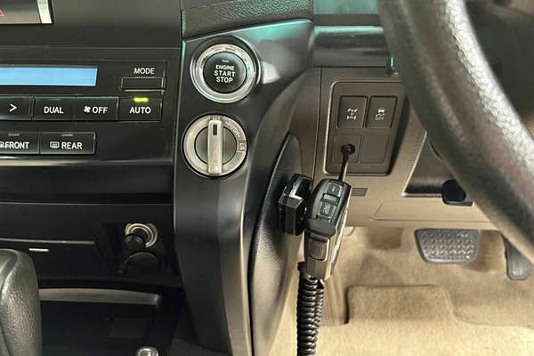 2009 Toyota Landcruiser GXL VDJ200R