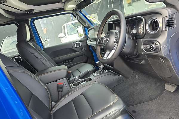 2024 Jeep Wrangler Unlimited Overland JL