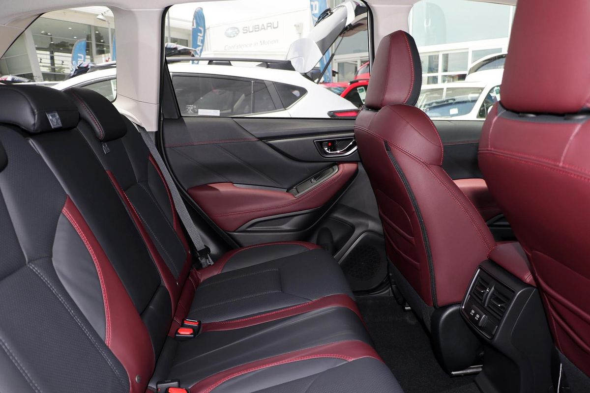 2024 Subaru Forester STI Sport S5