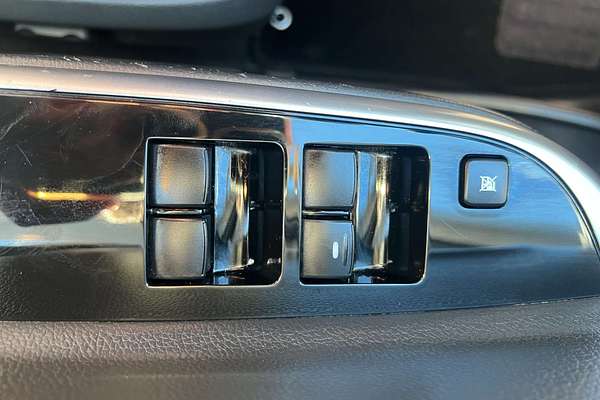 2020 Mitsubishi Triton GLS Premium MR 4X4