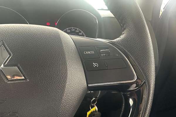 2022 Mitsubishi ASX ES XD