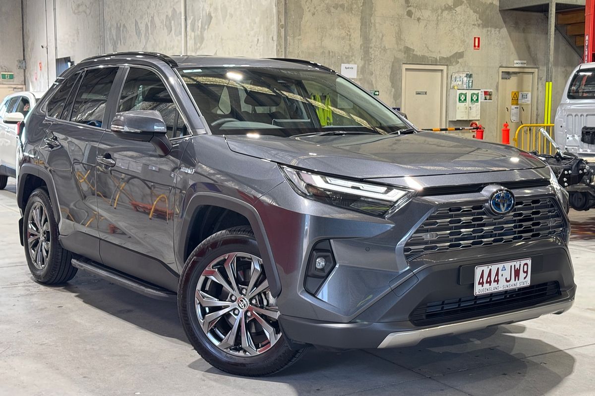 2024 Toyota RAV4 GXL AXAH52R