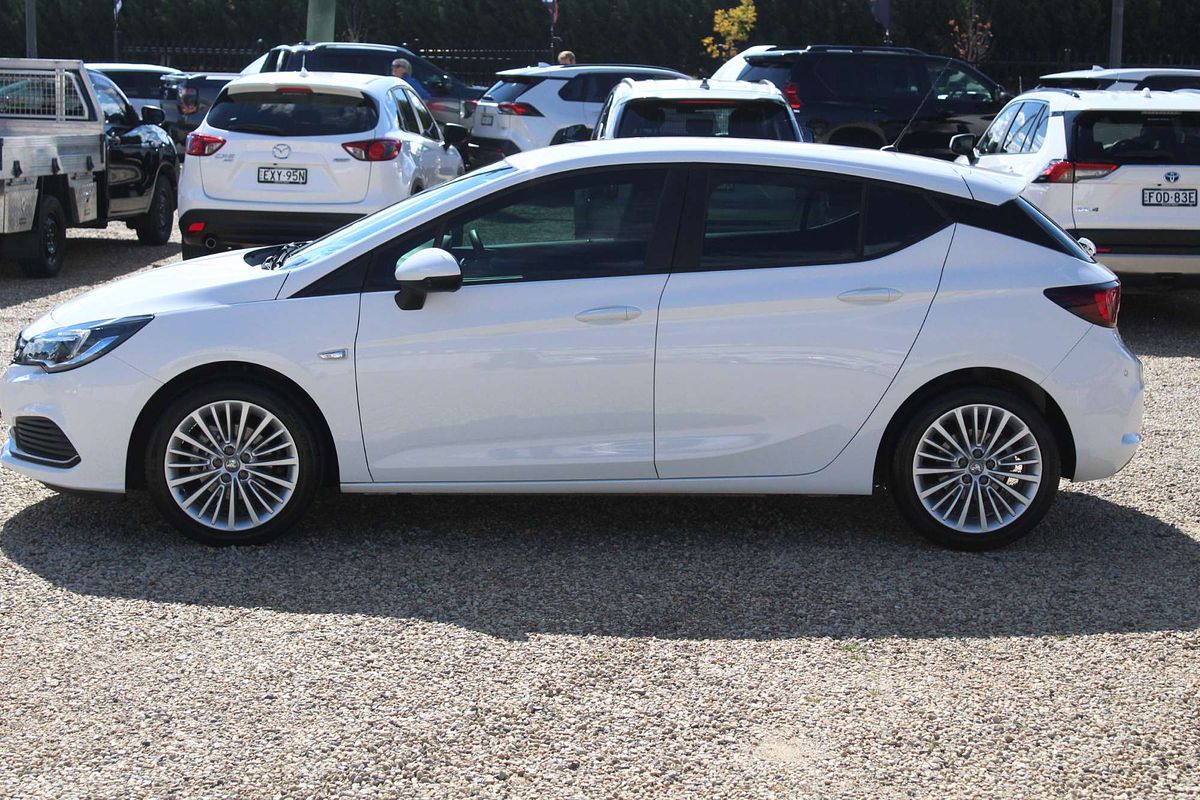 2016 Holden Astra R BK