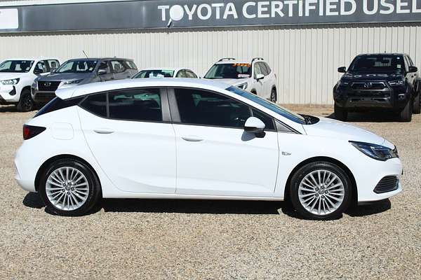 2016 Holden Astra R BK