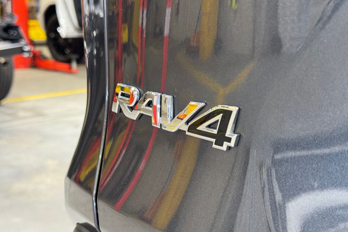 2024 Toyota RAV4 GXL AXAH52R