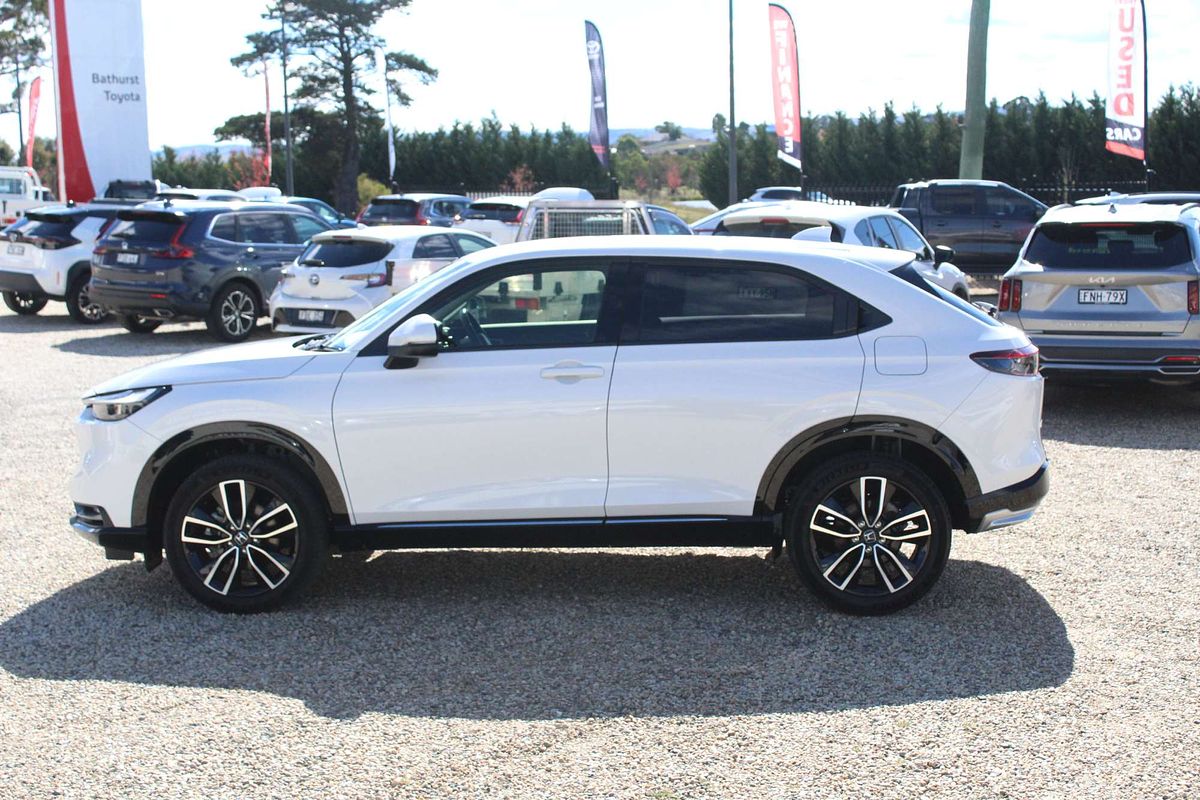 2023 Honda HR-V e:HEV L
