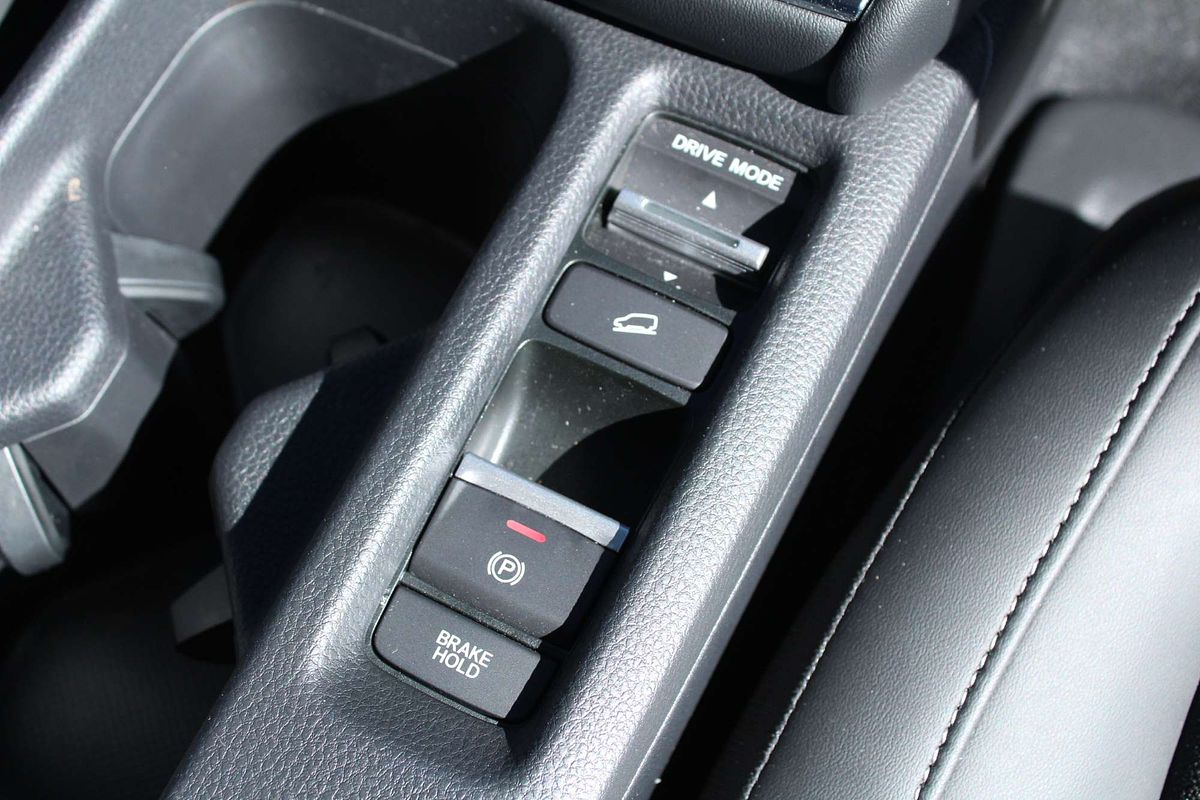 2023 Honda HR-V e:HEV L