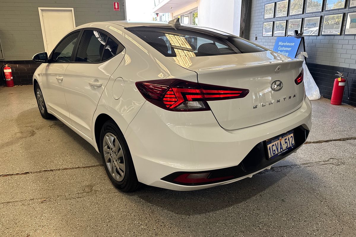 2019 Hyundai Elantra Go AD.2