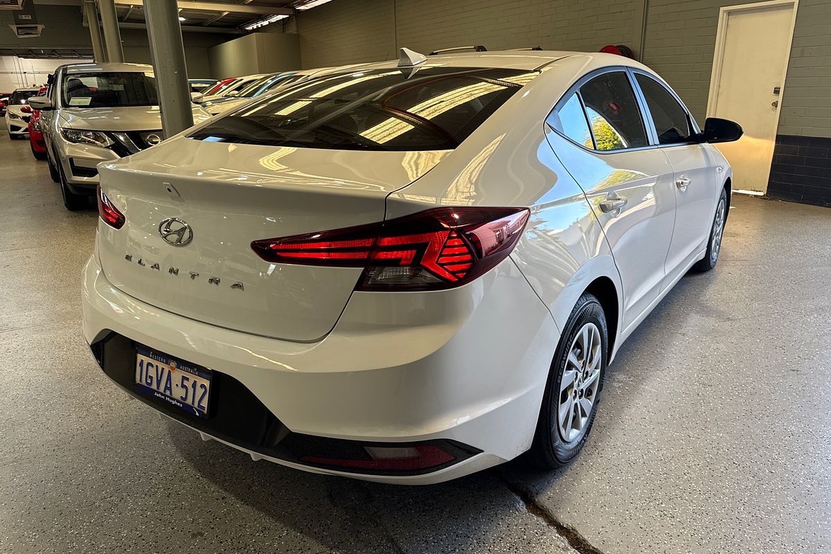 2019 Hyundai Elantra Go AD.2