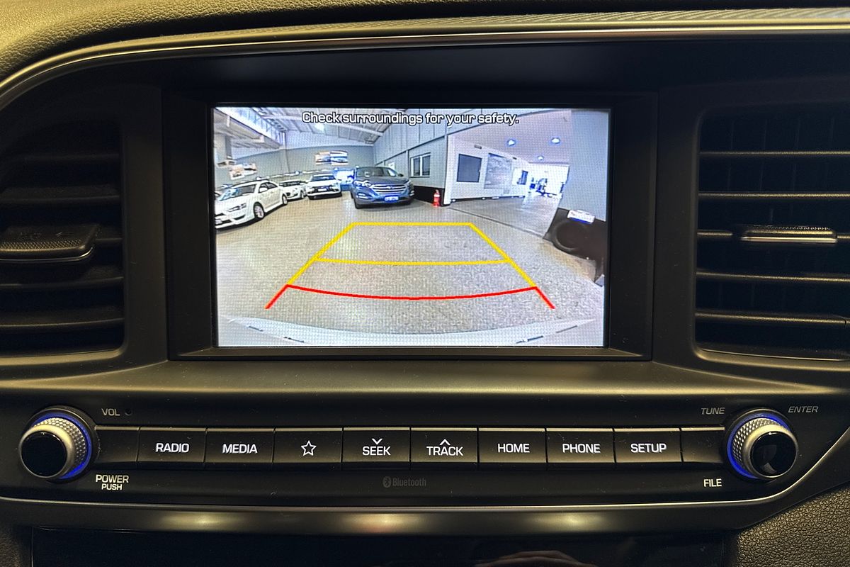 2019 Hyundai Elantra Go AD.2