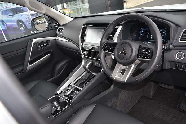 2024 Mitsubishi Pajero Sport Exceed QG