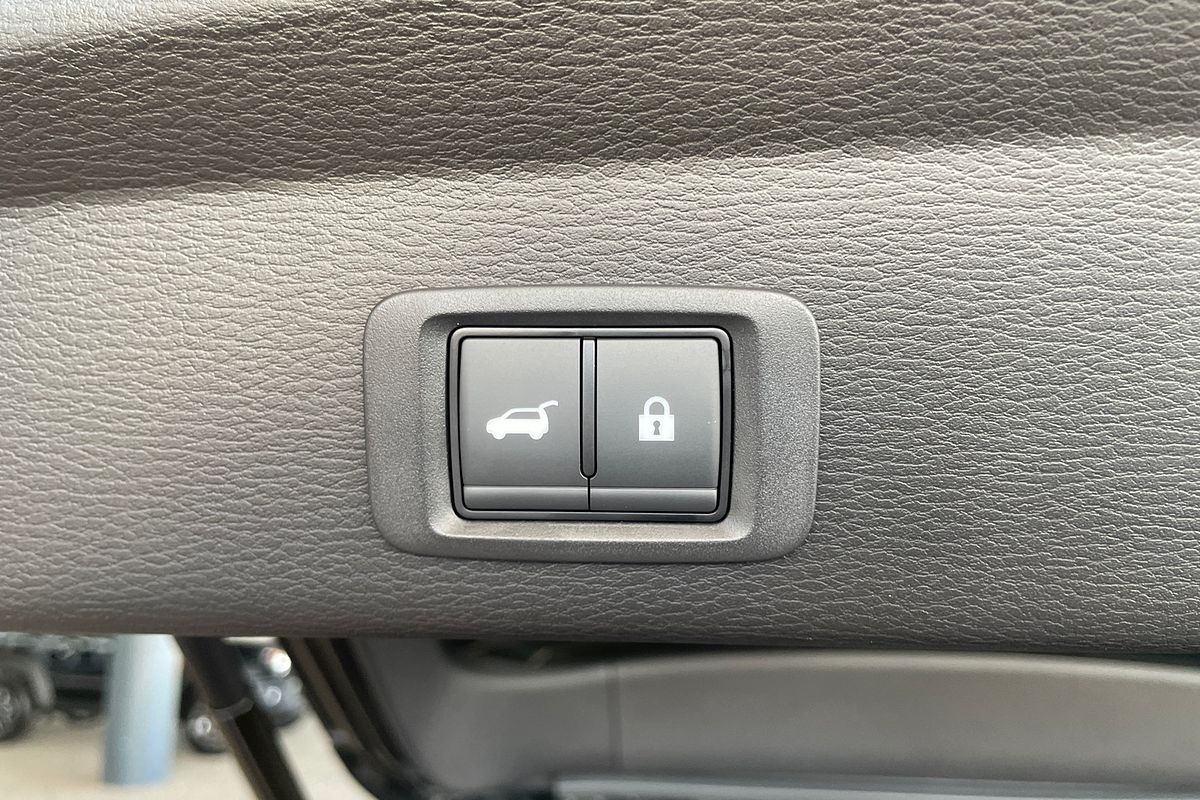 2024 Mitsubishi Outlander Exceed Tourer ZM