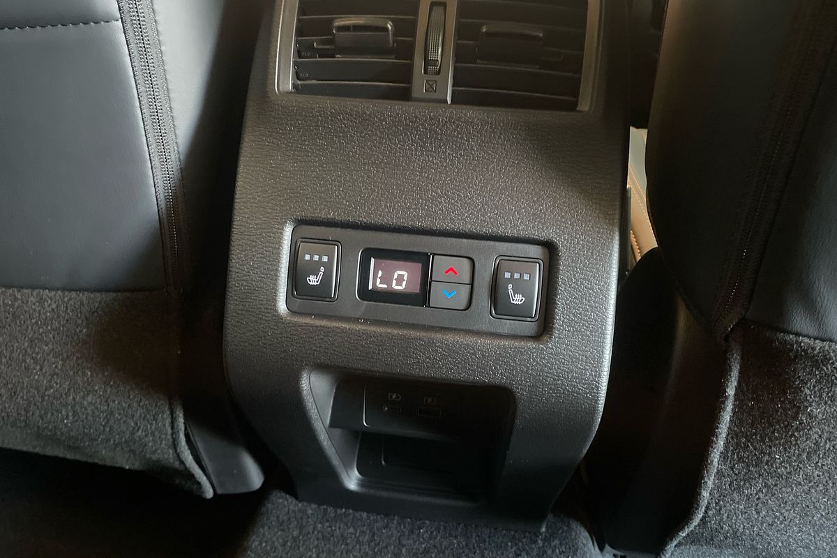 2024 Mitsubishi Outlander Exceed Tourer ZM