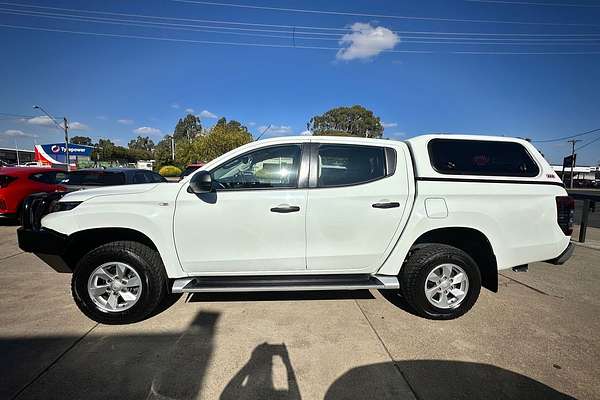 2021 Mitsubishi Triton GLS MR 4X4