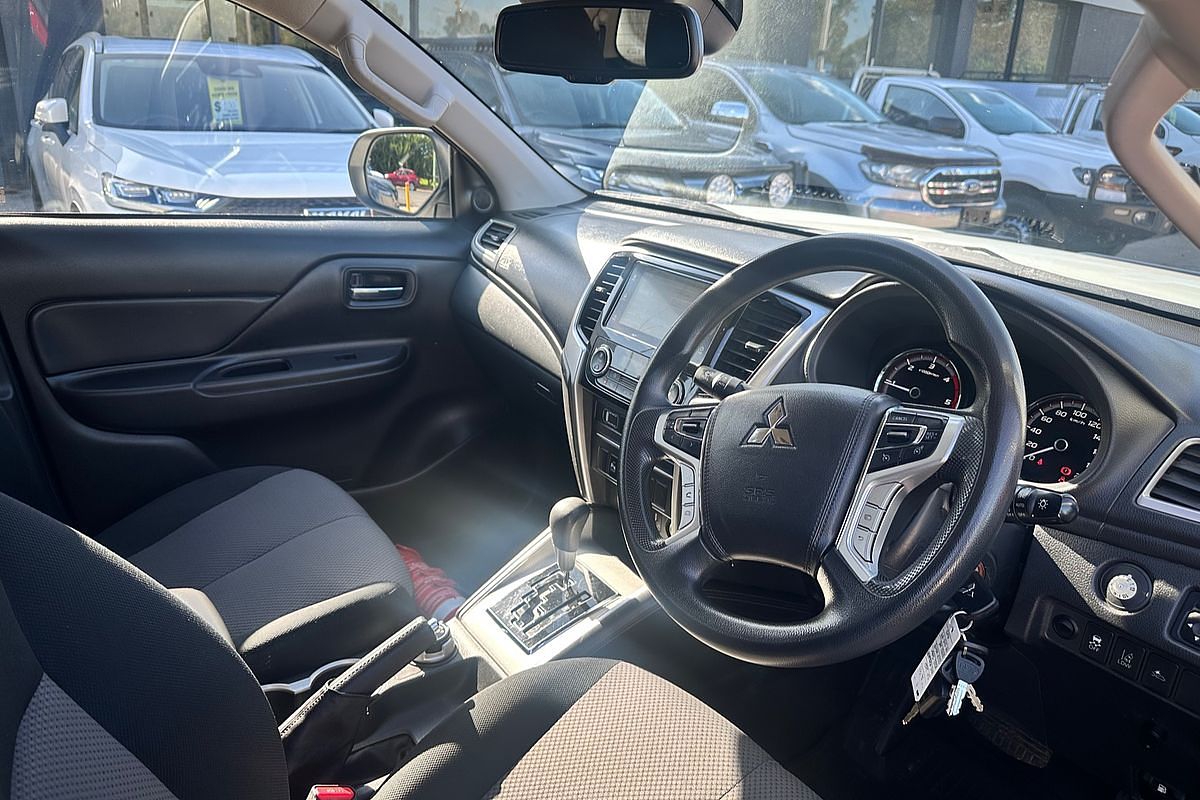 2021 Mitsubishi Triton GLS MR 4X4