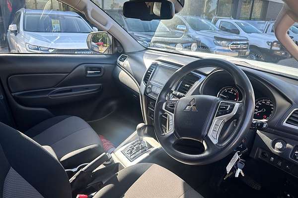 2021 Mitsubishi Triton GLS MR 4X4