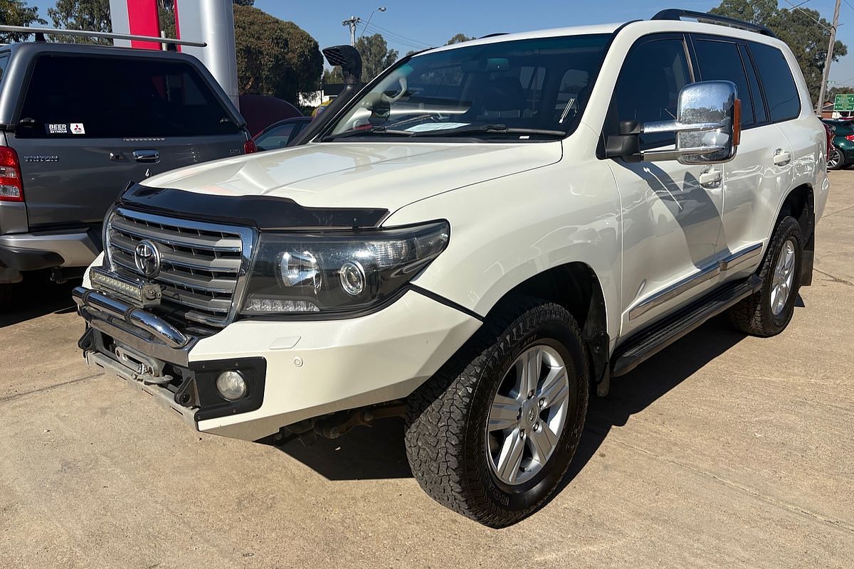 2012 Toyota Landcruiser Sahara VDJ200R