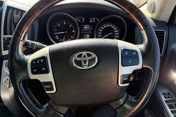 2012 Toyota Landcruiser Sahara VDJ200R