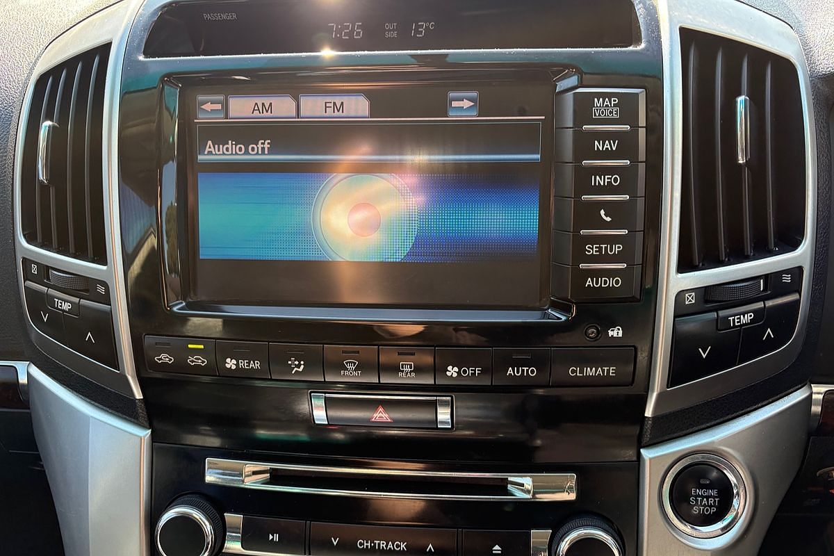 2012 Toyota Landcruiser Sahara VDJ200R