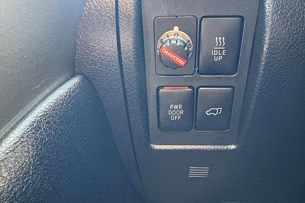 2012 Toyota Landcruiser Sahara VDJ200R
