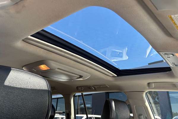 2012 Toyota Landcruiser Sahara VDJ200R