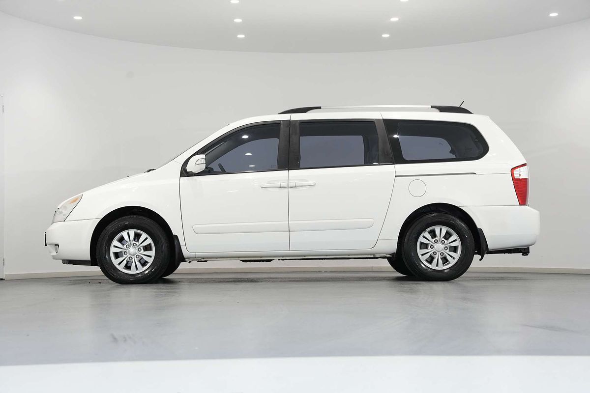 2012 Kia Grand Carnival Si VQ