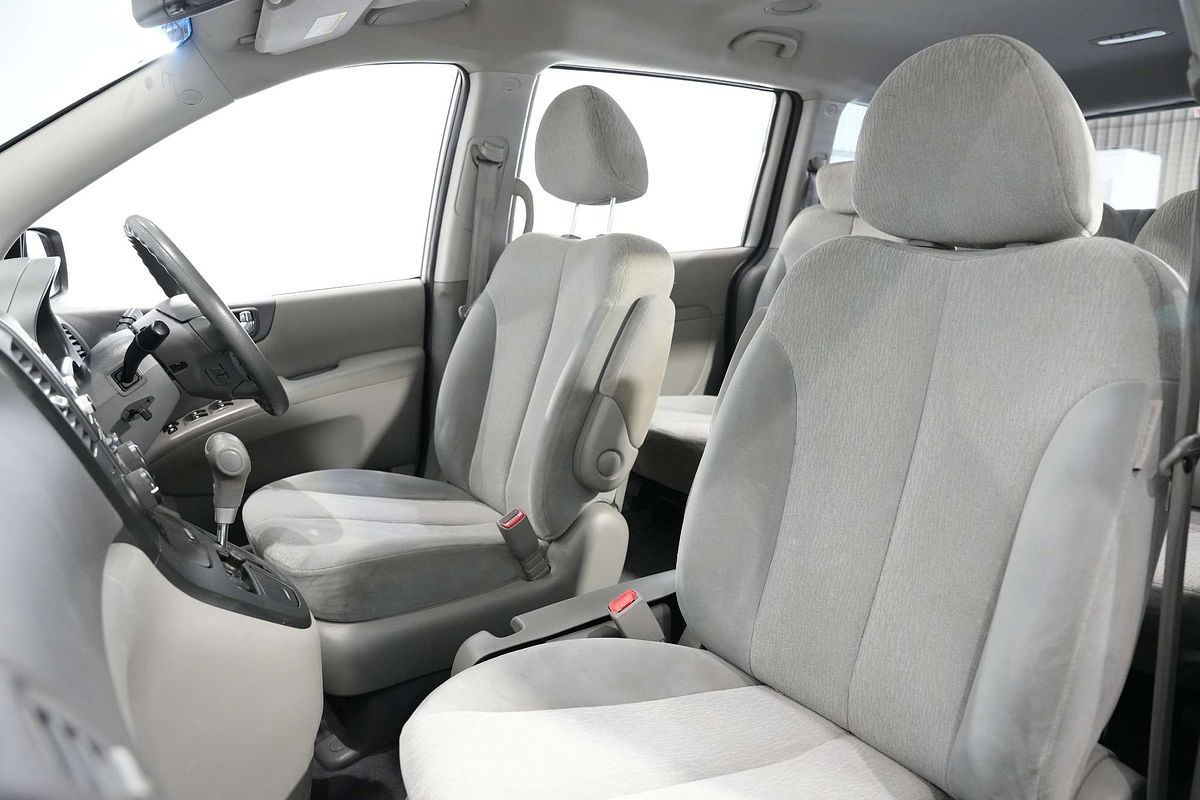 2012 Kia Grand Carnival Si VQ