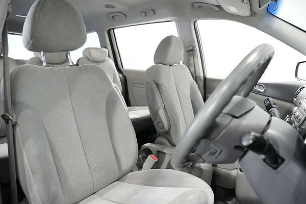 2012 Kia Grand Carnival Si VQ